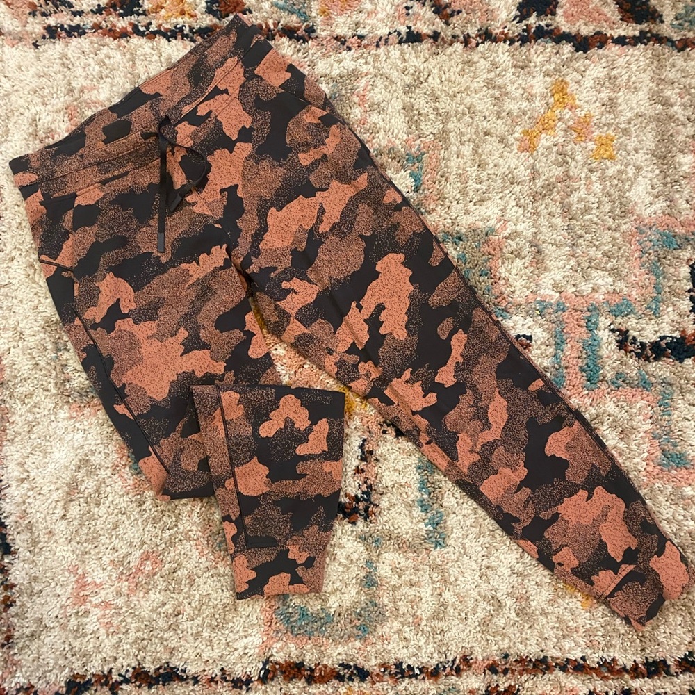 Lululemon Ready Rulu Jogger